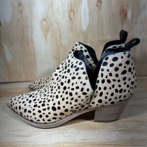 Dolce Vita Sonni Leopard Calf Hair Booties Women’s Size 7